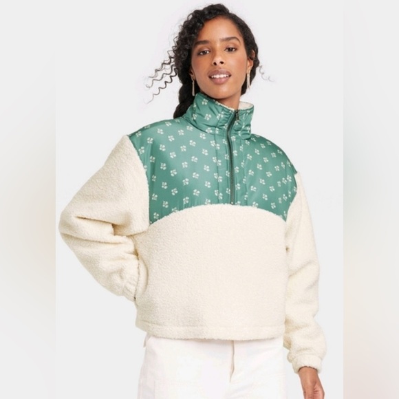 Universal Thread Tops - Universal Thread Colorblock Quarter Zip Floral Sherpa